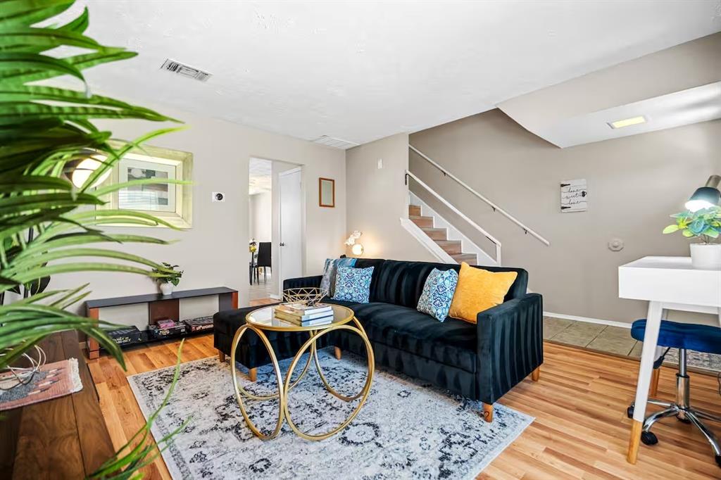 14 W Townhouse Lane 34