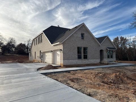 A home in Alvarado