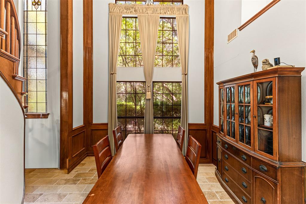 1190 Whispering Oaks Drive