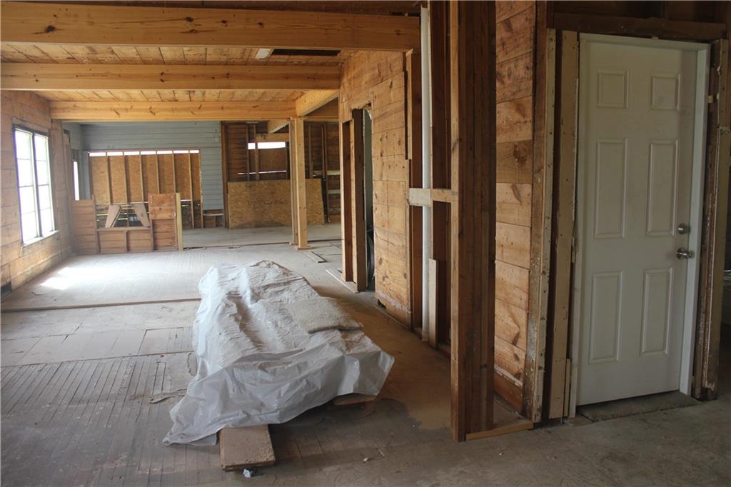 Tomas De La Vega - Residential