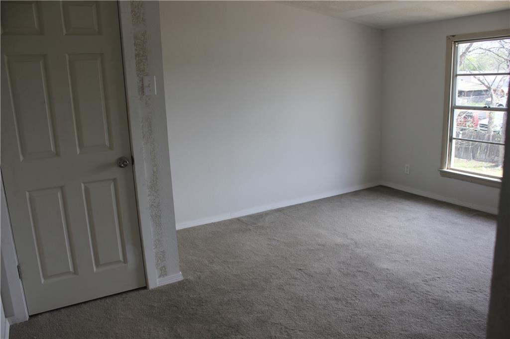 Tomas De La Vega - Residential