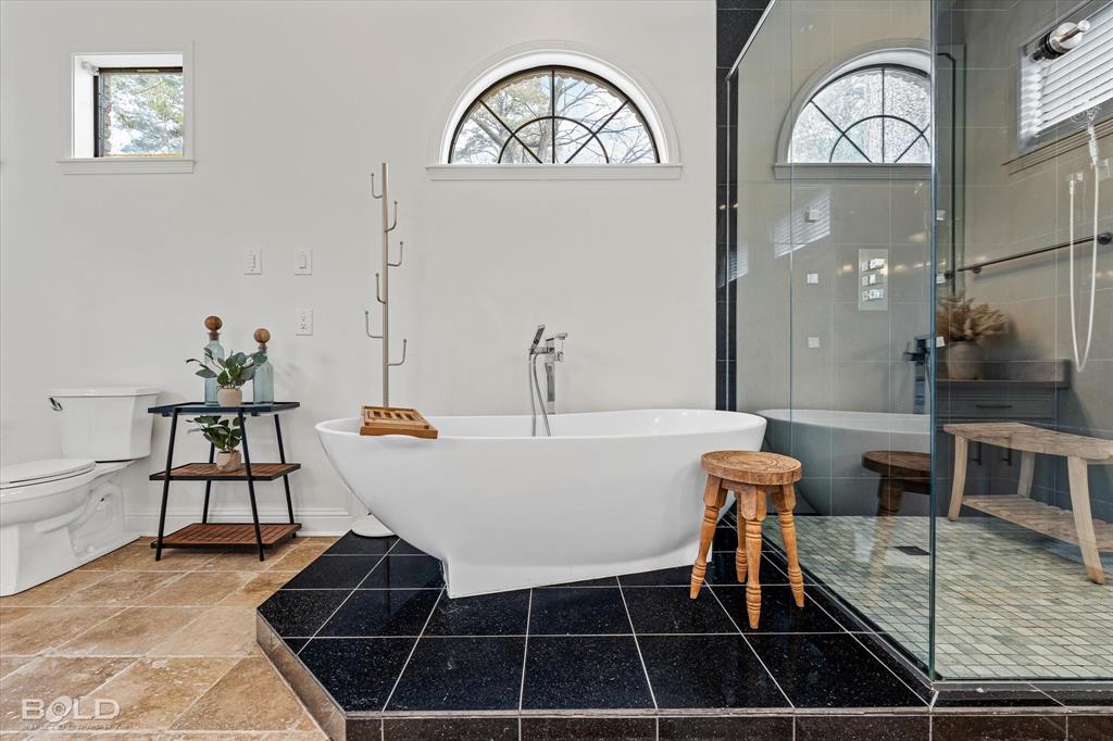 Shreveport, Louisiana 71106, United States, 5 Bedrooms Bedrooms, ,5 BathroomsBathrooms,Residential,Active,219706