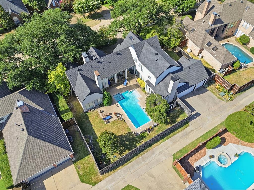 4609 Saxon Drive