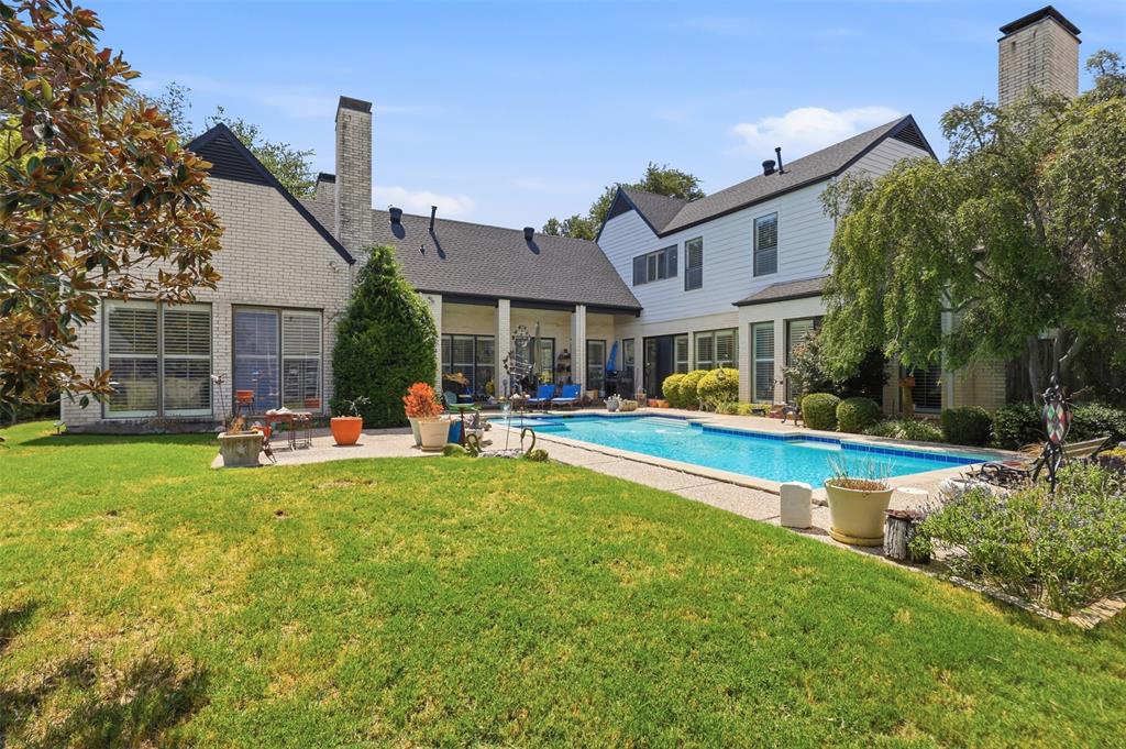 4609 Saxon Drive