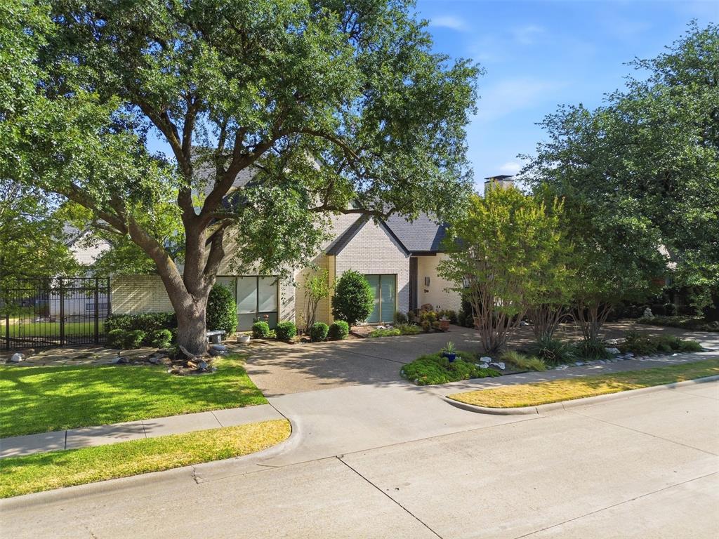 4609 Saxon Drive