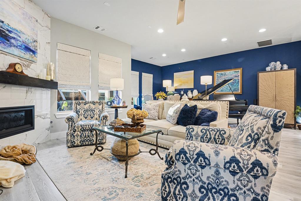 Enclave Lk Hlnds Tc - Residential