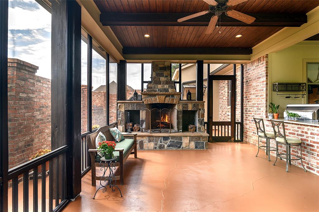 Lakeside On Long Lake - Residential