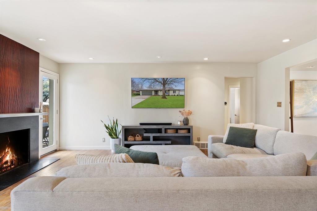 7418 Fenton Drive