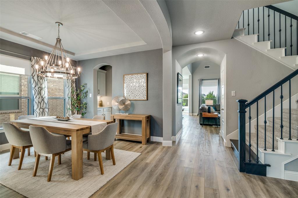 330 Torch Lily Lane