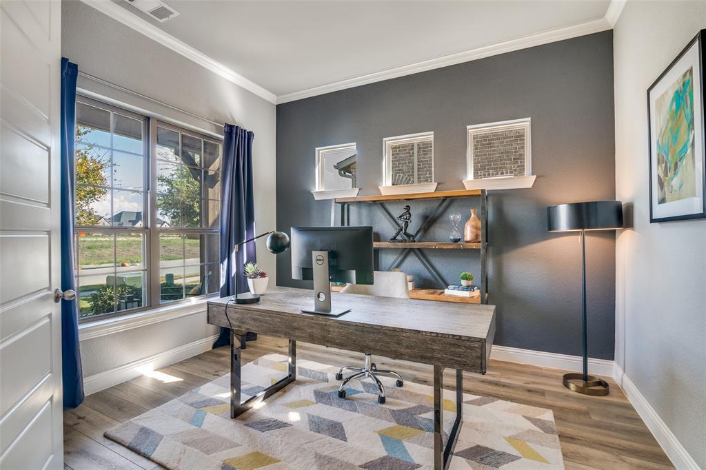 330 Torch Lily Lane