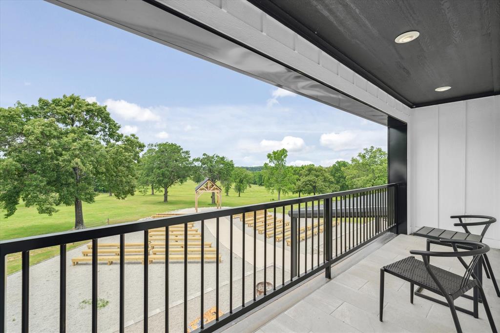 J BURLESON & S BIVENS - Commercial Sale