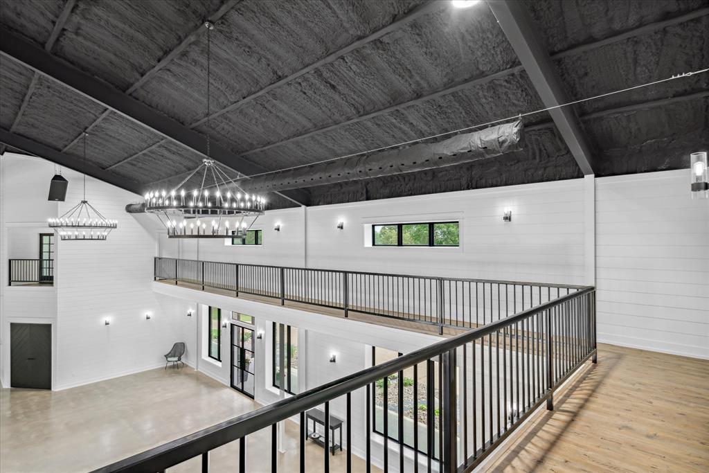 J BURLESON & S BIVENS - Commercial Sale