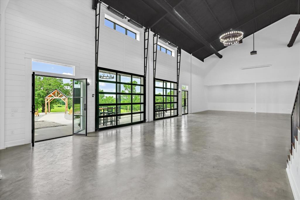 J BURLESON & S BIVENS - Commercial Sale