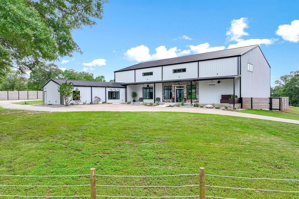 J BURLESON & S BIVENS - Commercial Sale