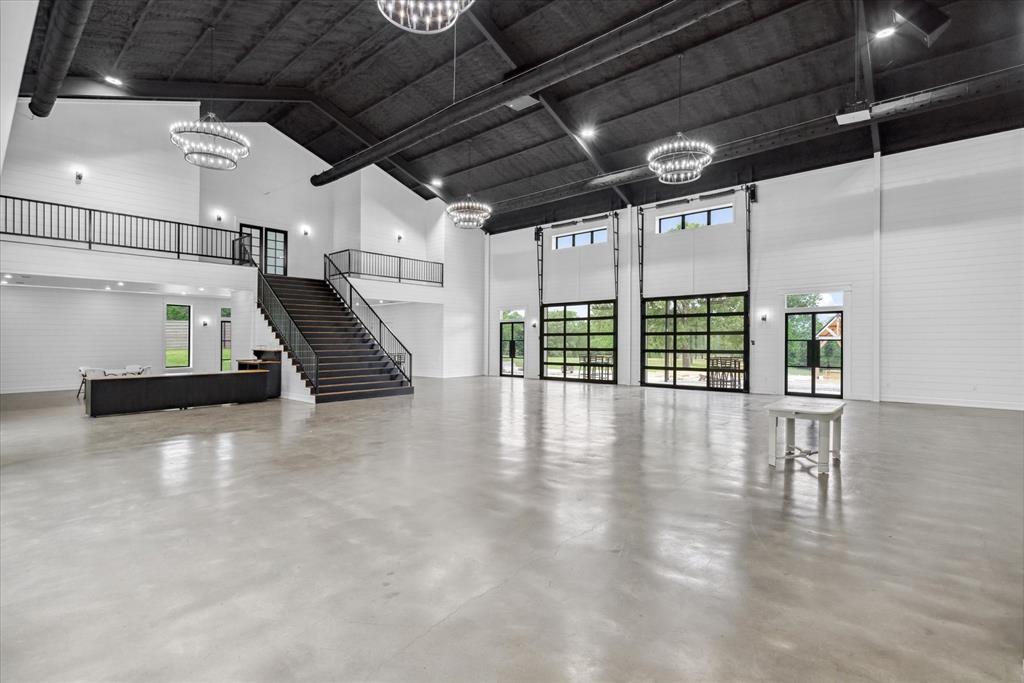 J BURLESON & S BIVENS - Commercial Sale