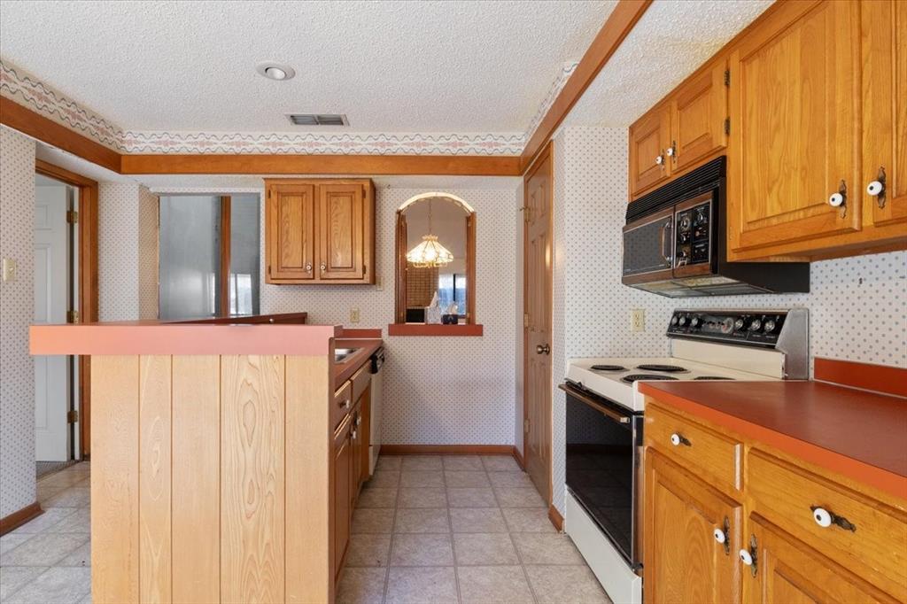 Country Club Village Add - Residential