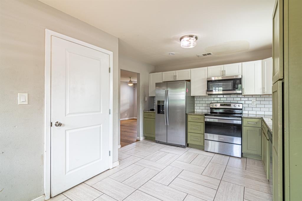Merrifield Manor - Residential