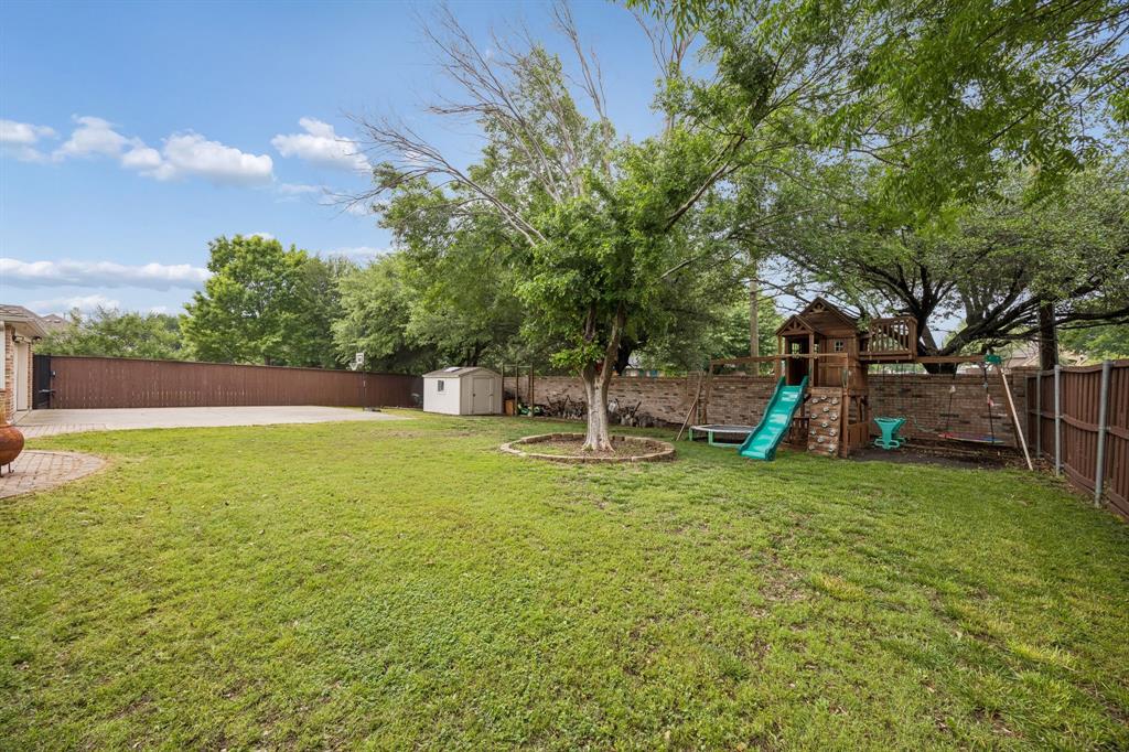 2810 Meadowside Drive