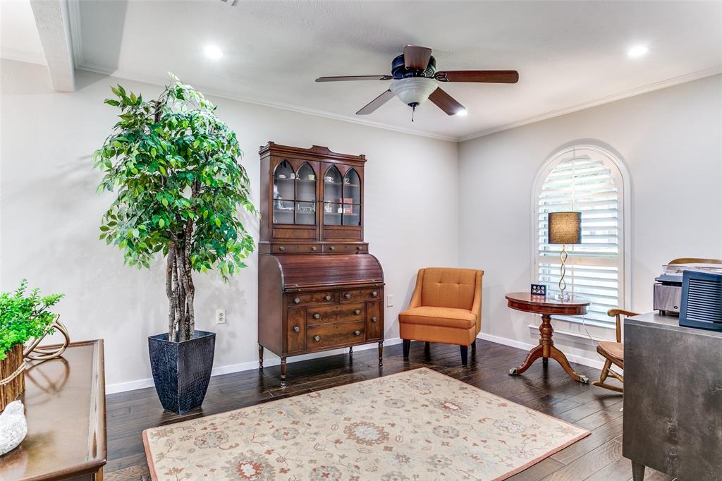 713 Murl Drive