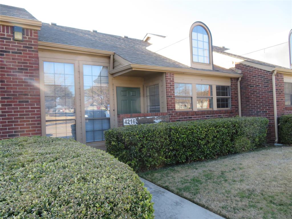 4216 N Interstate 35