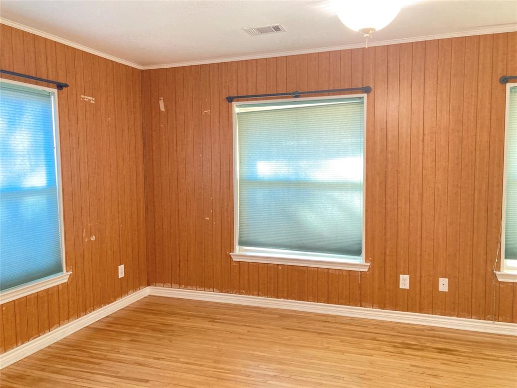 Bronwyn Tara Revision - Residential Lease