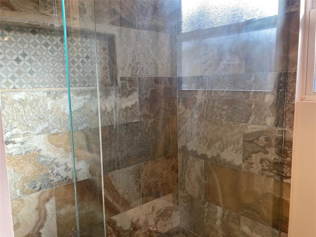 Bronwyn Tara Revision - Residential Lease