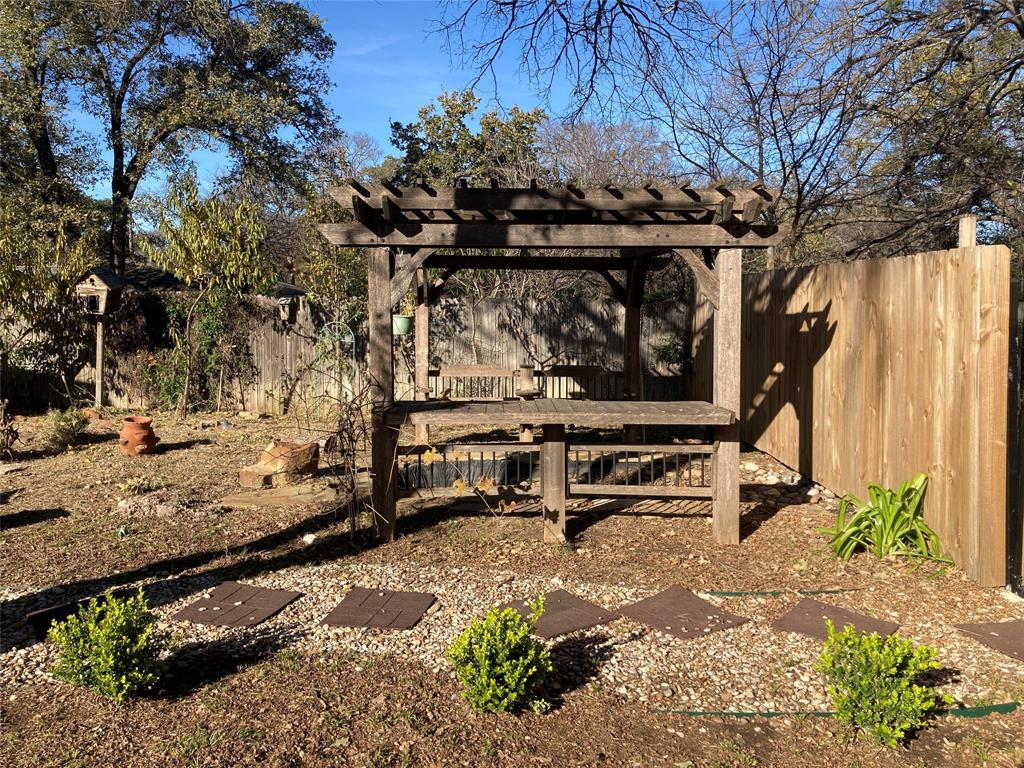 Bronwyn Tara Revision - Residential Lease