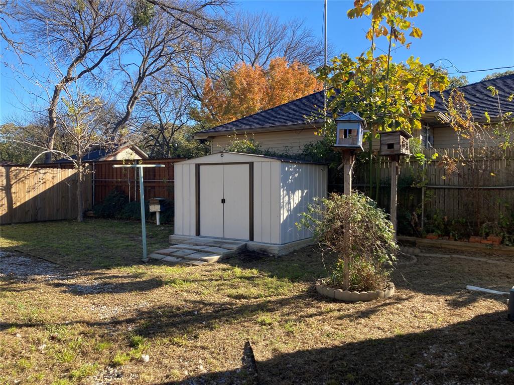 Bronwyn Tara Revision - Residential Lease