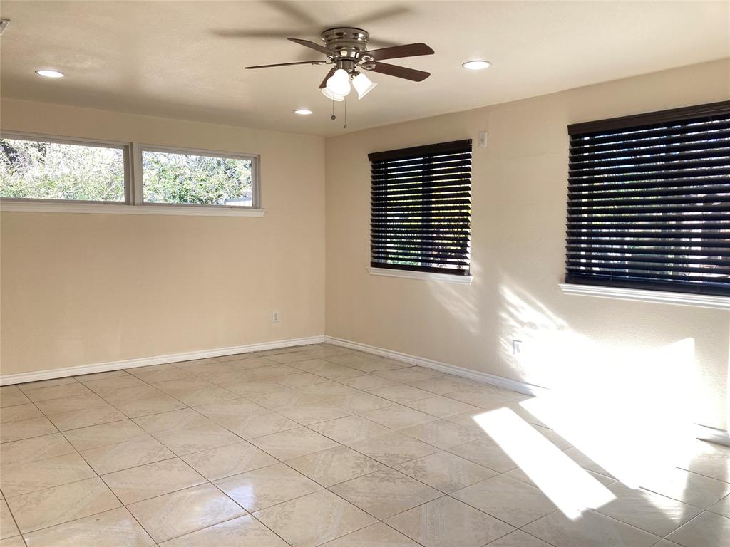 Bronwyn Tara Revision - Residential Lease