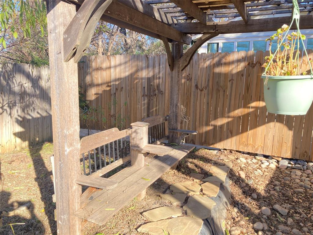 Bronwyn Tara Revision - Residential Lease