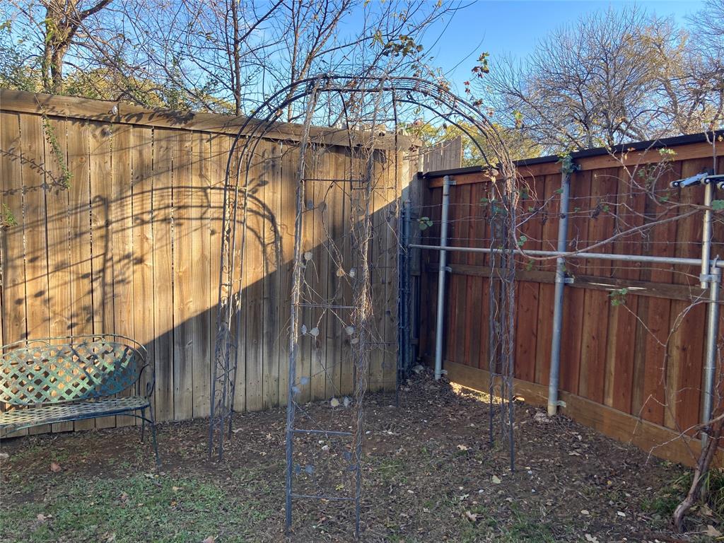 Bronwyn Tara Revision - Residential Lease