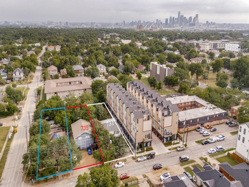 735 W 10th Street