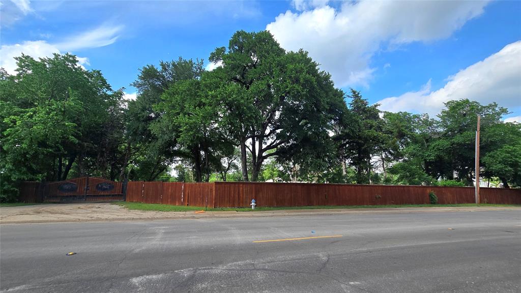 2401 Gibbs Williams Road
