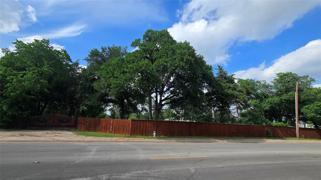 Kiest Park Acres - Land