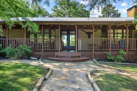 252 Hacienda Drive Pottsboro TX 75076