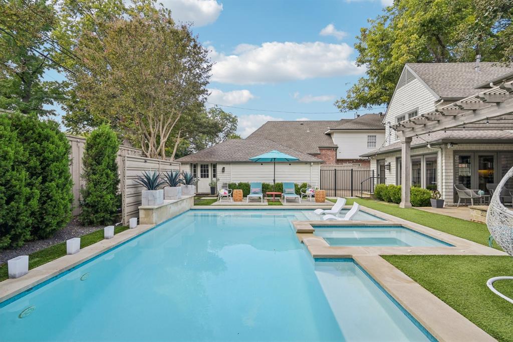 Caruth Hills Add Sec 01 - Residential