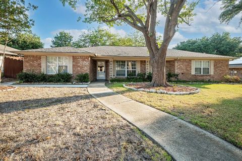 1916 Westridge Drive Plano TX 75075