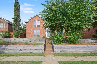 2406 Manchester Drive Carrollton TX 75006