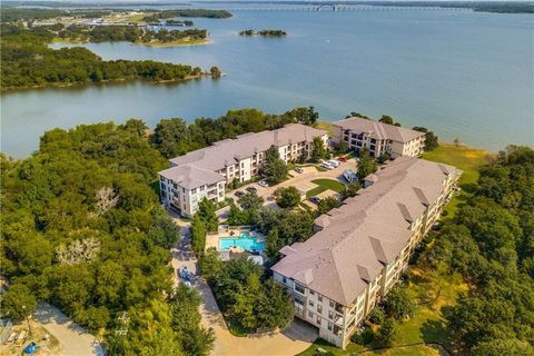 A home in Lake Dallas