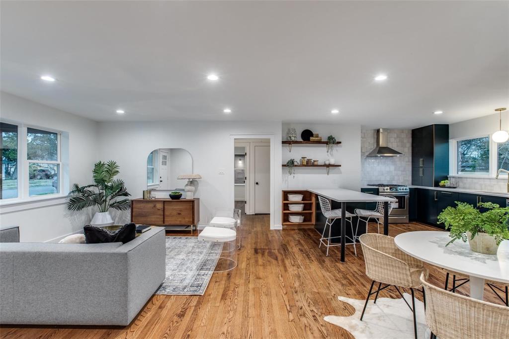 2236 Hartline Drive
