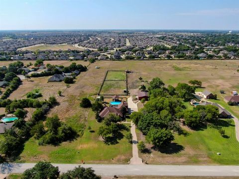 A home in Waxahachie