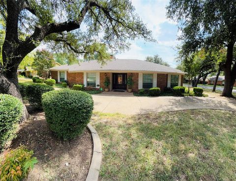 2110 Juanita Drive Arlington TX 76013