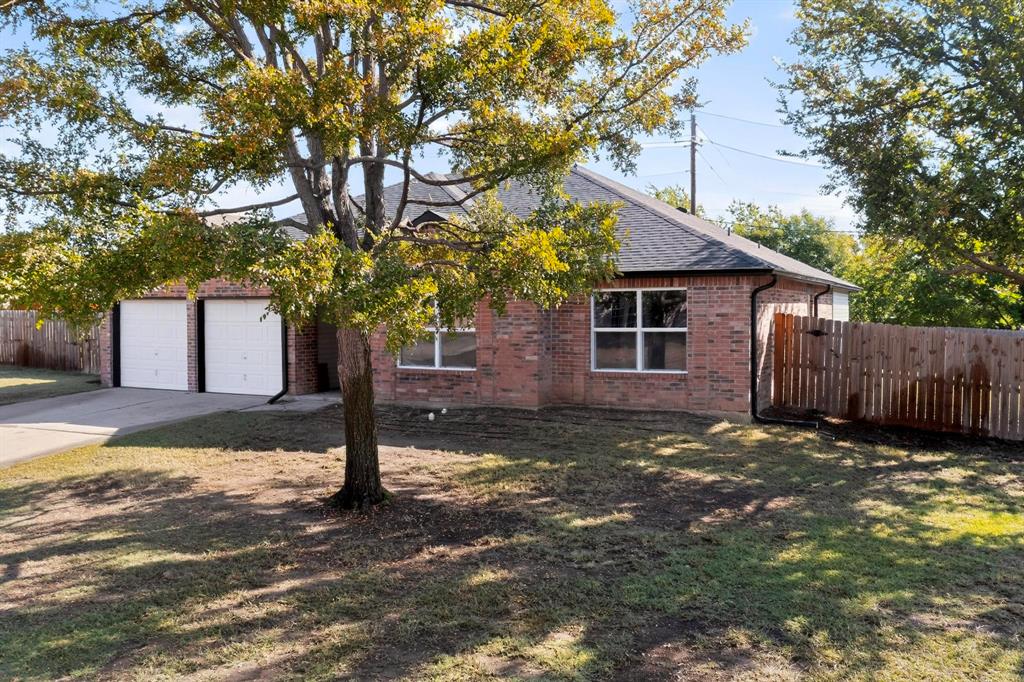 1004 Canyon Drive