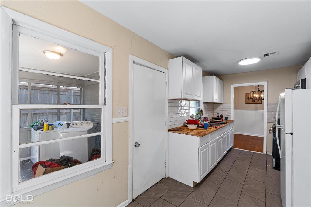 Bossier City, Louisiana 71112, United States, 3 Bedrooms Bedrooms, ,1 BathroomBathrooms,Residential,Active,40474