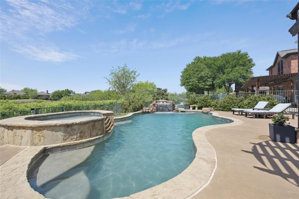 11281 Balcones Drive