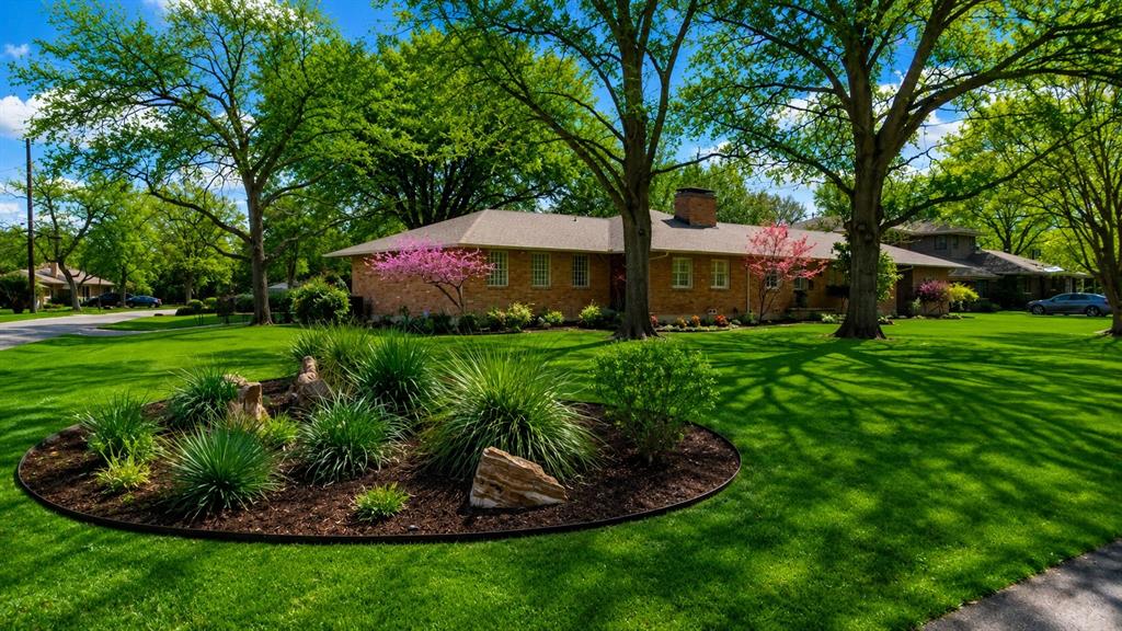 Casa Linda Estates - Residential