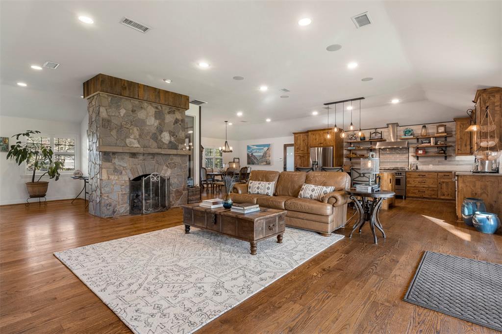 Casa Linda Estates - Residential