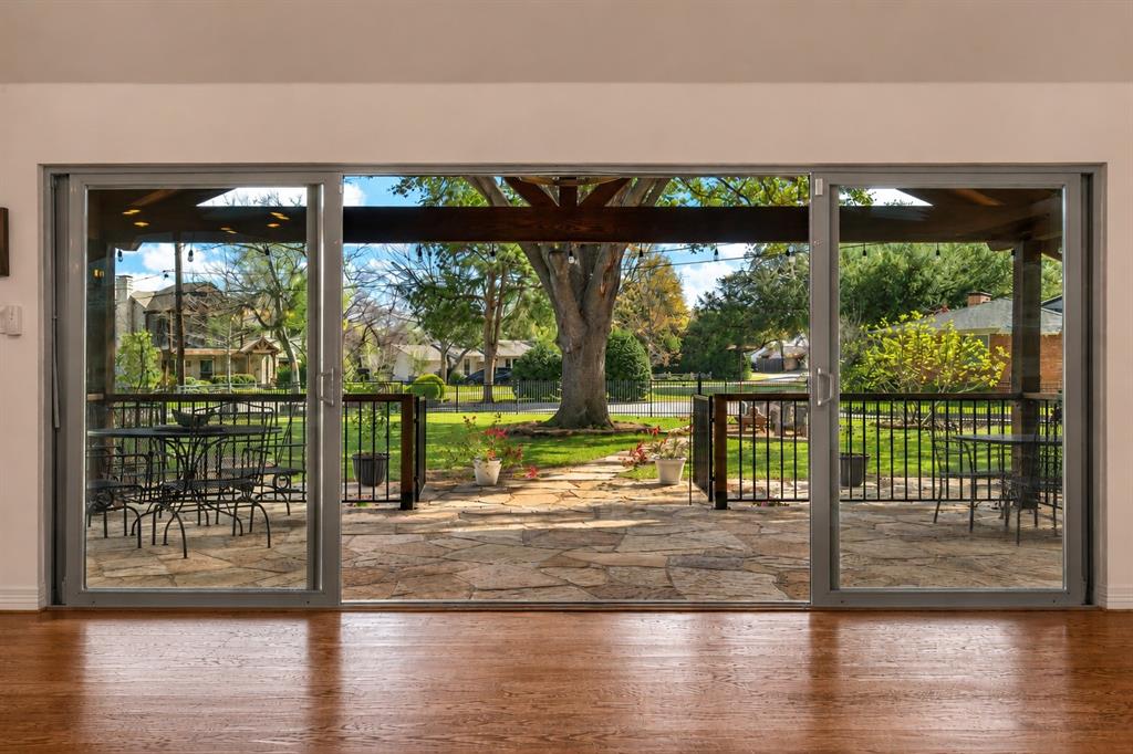 Casa Linda Estates - Residential