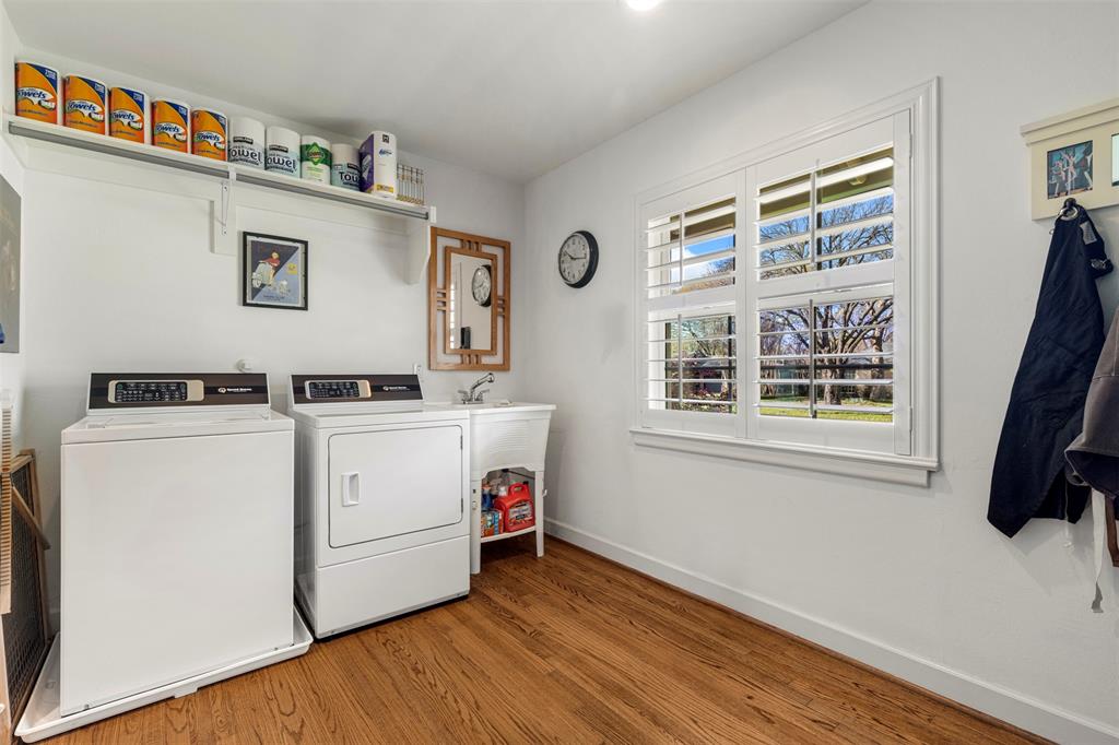 Casa Linda Estates - Residential