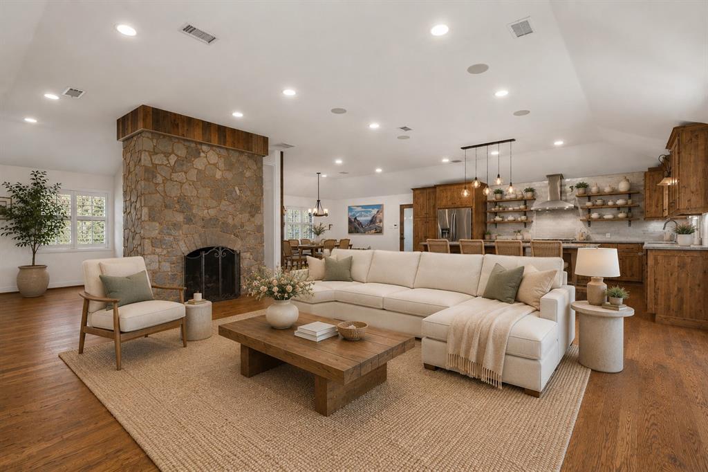 Casa Linda Estates - Residential